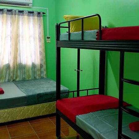 Shoplot Hostel Pangkor Kampong Pasir Bogak Exteriér fotografie