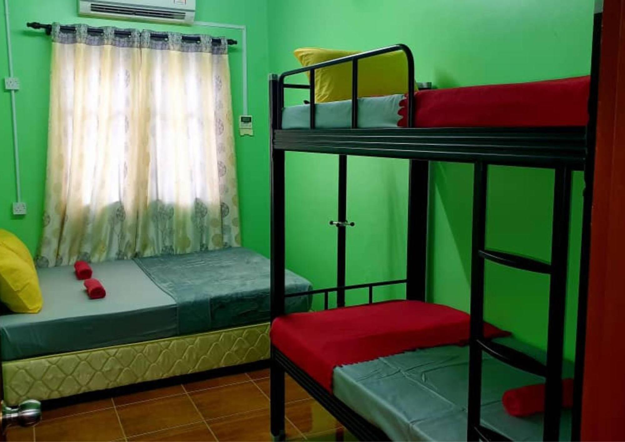 Shoplot Hostel Pangkor Kampong Pasir Bogak Exteriér fotografie